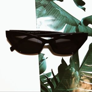 🌿🖤BLACK SUNGLASSES🖤🌿